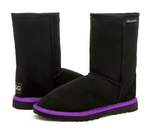 WOMEN'S BLACK WITH A TWIST BOOTS