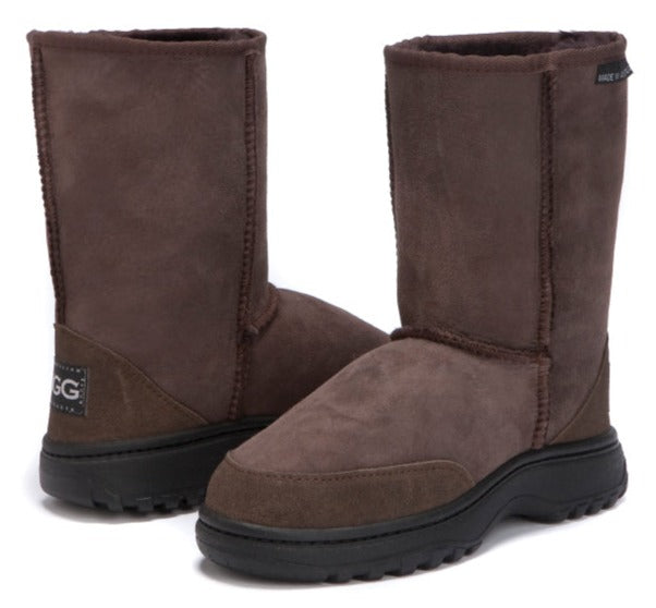 CLEARANCE OUTDOOR SHORT BOOTS CHOCOLATE - AU WOMEN'S 8 | MEN'S 7