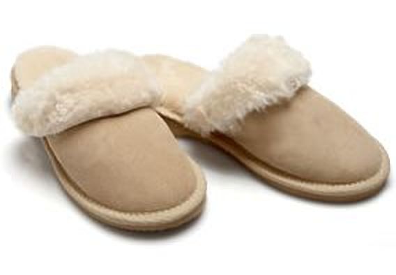 WOMEN'S SCUFFS