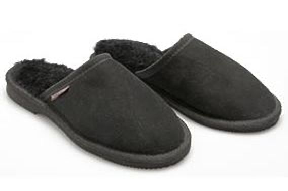 WOMEN'S CLASSIC SCUFFS