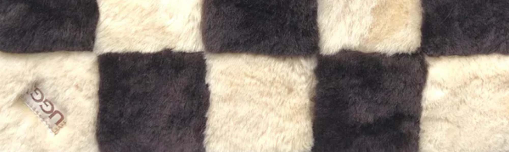 Australian Made Ugg Accessories - Rugs, Chair Mats, Mittens, Hats, Sheepskin Innersoles, Sheepskin Product Care, Ugg Protector and Shampoo