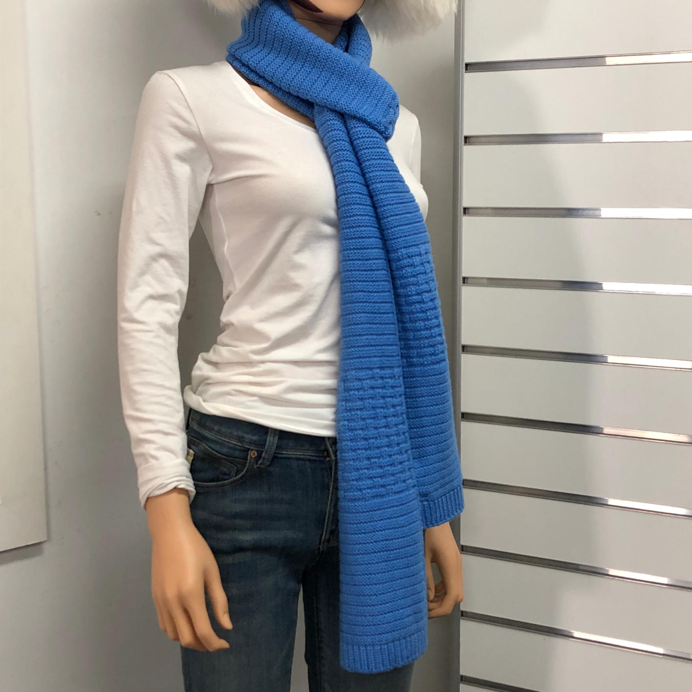 Blue Merino woolen scarf, on a female dummy